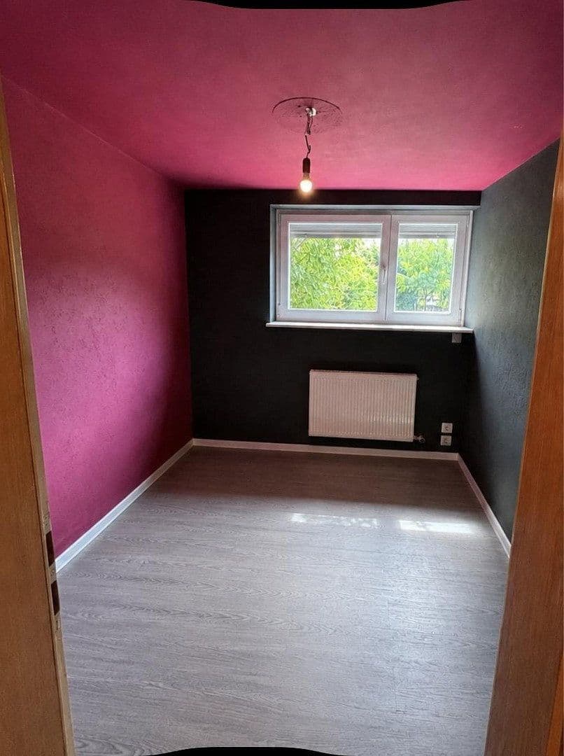 Prenájom bytu 1-izbový 38 m², Stuttgart, Bádensko-Wurttembersko Prenájom bytu 1-izbový 38 m², Stuttgart, Bádensko-Wurttembersko