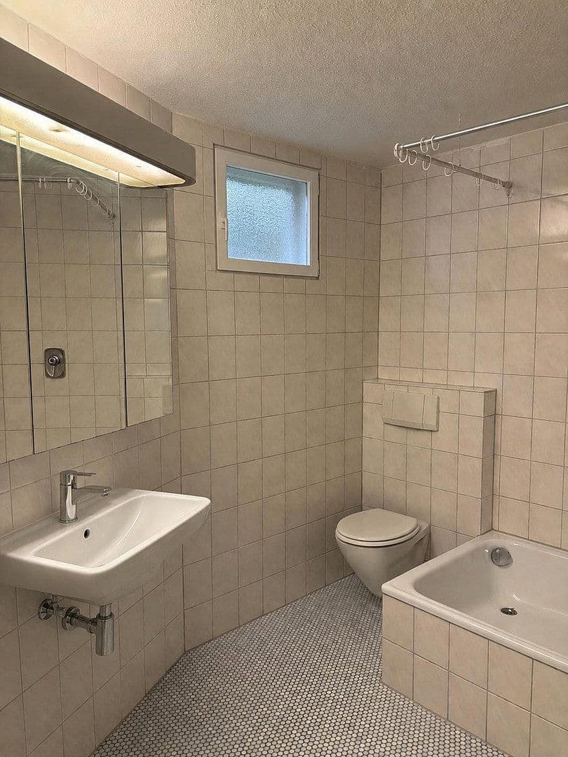 Prenájom bytu 1-izbový 38 m², Stuttgart, Bádensko-Wurttembersko Prenájom bytu 1-izbový 38 m², Stuttgart, Bádensko-Wurttembersko