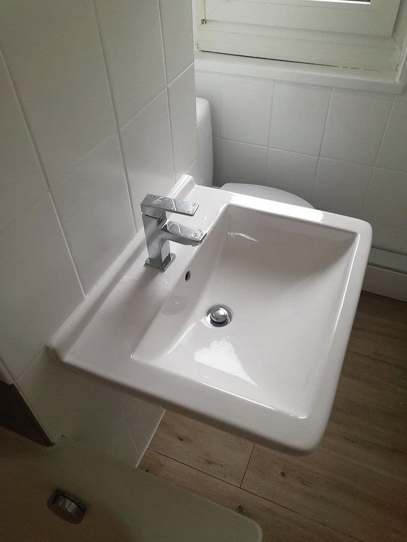 Prenájom bytu 3-izbový 60 m², Stöntzscherstraße 20, Pegau, Sasko Prenájom bytu 3-izbový 60 m², Stöntzscherstraße 20, Pegau, Sasko