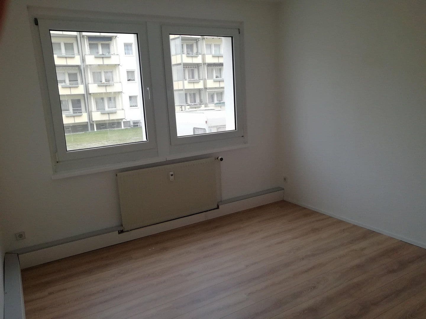 Prenájom bytu 3-izbový 60 m², Stöntzscherstraße 20, Pegau, Sasko Prenájom bytu 3-izbový 60 m², Stöntzscherstraße 20, Pegau, Sasko