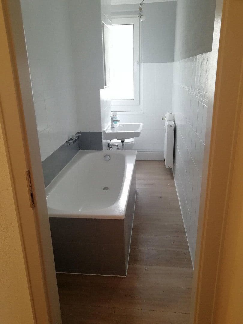Prenájom bytu 3-izbový 60 m², Stöntzscherstraße 20, Pegau, Sasko Prenájom bytu 3-izbový 60 m², Stöntzscherstraße 20, Pegau, Sasko
