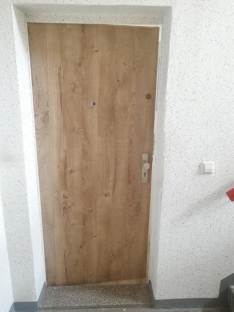 Prenájom bytu 3-izbový 60 m², Stöntzscherstraße 20, Pegau, Sasko Prenájom bytu 3-izbový 60 m², Stöntzscherstraße 20, Pegau, Sasko
