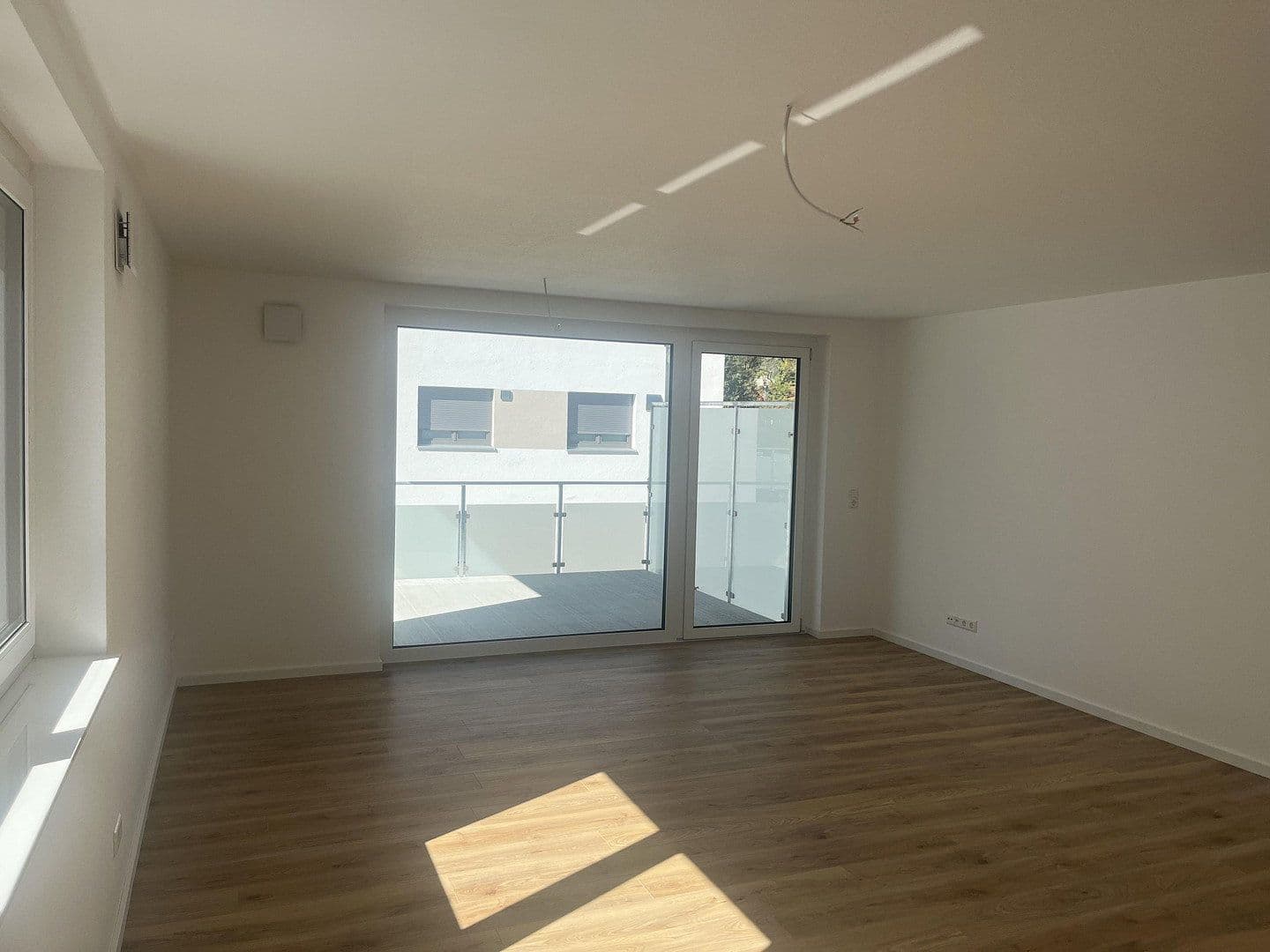 Prenájom bytu 3-izbový 85 m², Am Alten Sportplatz, Wurmlingen, Bádensko-Wurttembersko Prenájom bytu 3-izbový 85 m², Am Alten Sportplatz, Wurmlingen, Bádensko-Wurttembersko