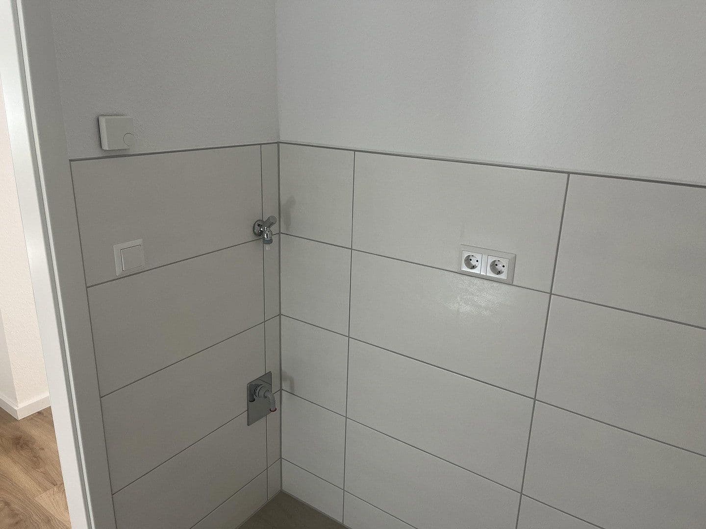 Prenájom bytu 3-izbový 85 m², Am Alten Sportplatz, Wurmlingen, Bádensko-Wurttembersko Prenájom bytu 3-izbový 85 m², Am Alten Sportplatz, Wurmlingen, Bádensko-Wurttembersko