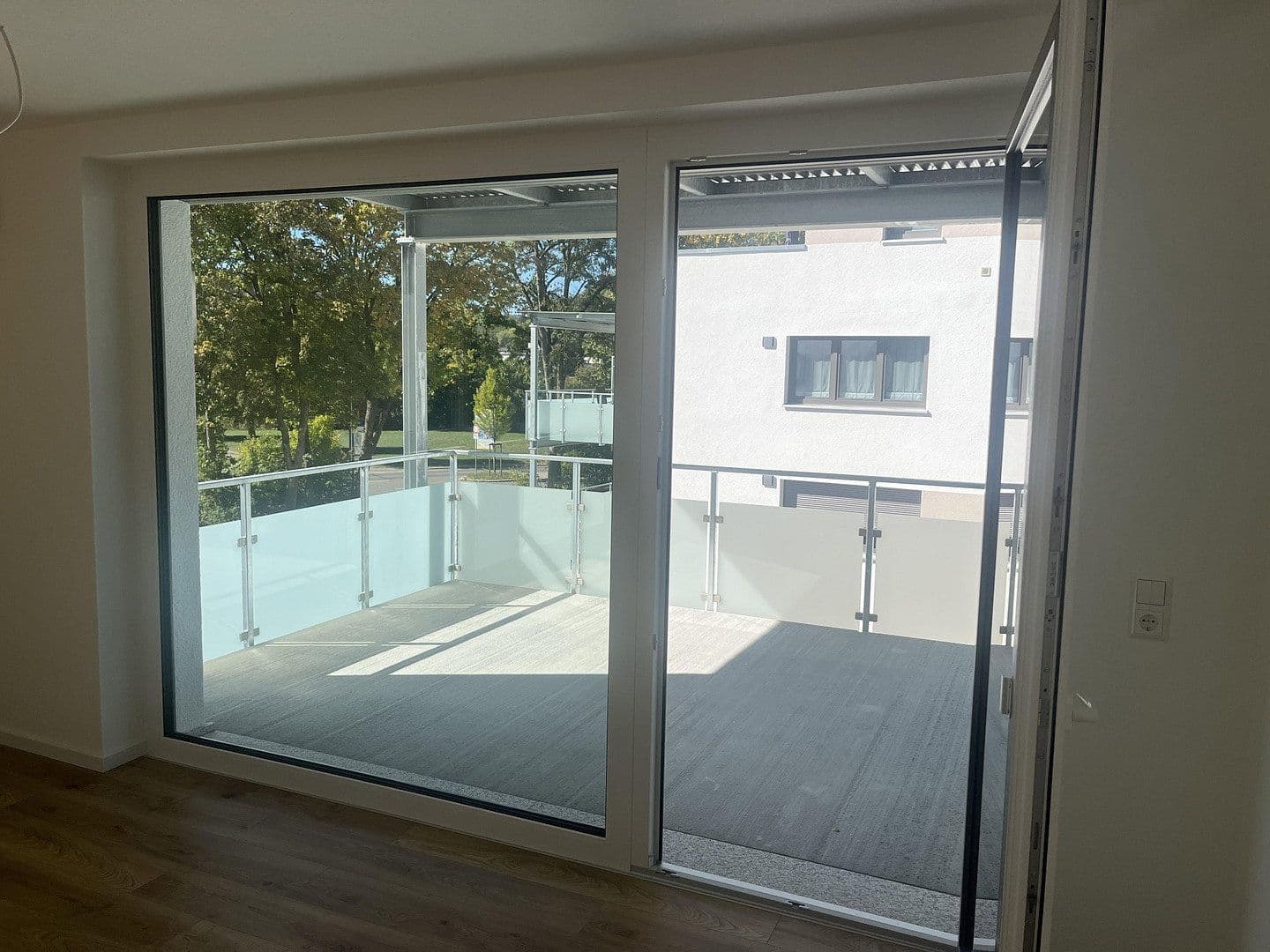 Prenájom bytu 3-izbový 85 m², Am Alten Sportplatz, Wurmlingen, Bádensko-Wurttembersko Prenájom bytu 3-izbový 85 m², Am Alten Sportplatz, Wurmlingen, Bádensko-Wurttembersko