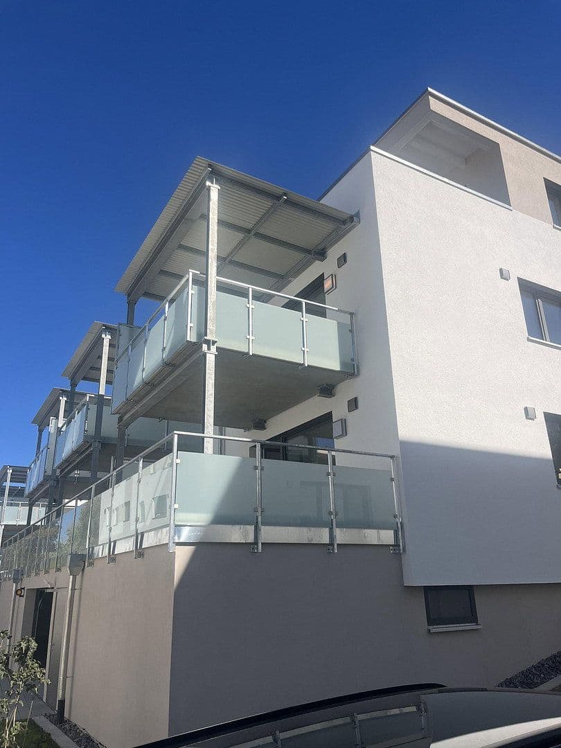 Prenájom bytu 3-izbový 85 m², Am Alten Sportplatz, Wurmlingen, Bádensko-Wurttembersko Prenájom bytu 3-izbový 85 m², Am Alten Sportplatz, Wurmlingen, Bádensko-Wurttembersko
