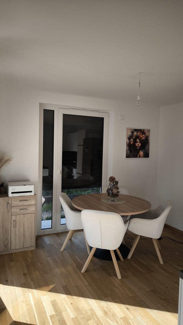Prenájom bytu 3-izbový 89 m², Happelstraße 43, Heilbronn, Bádensko-Wurttembersko Prenájom bytu 3-izbový 89 m², Happelstraße 43, Heilbronn, Bádensko-Wurttembersko