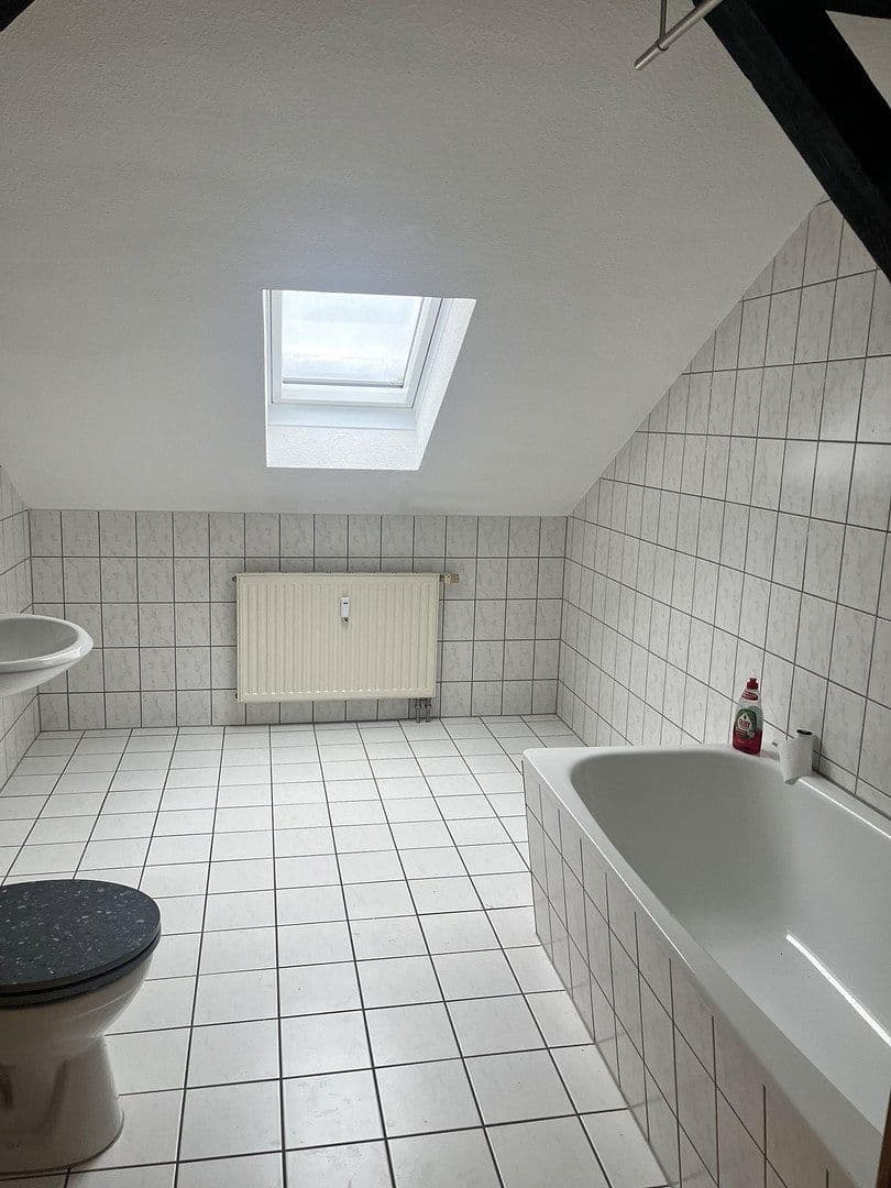 Prenájom bytu 3-izbový 66 m², Halle Saale, Sasko-Anhaltsko Prenájom bytu 3-izbový 66 m², Halle Saale, Sasko-Anhaltsko