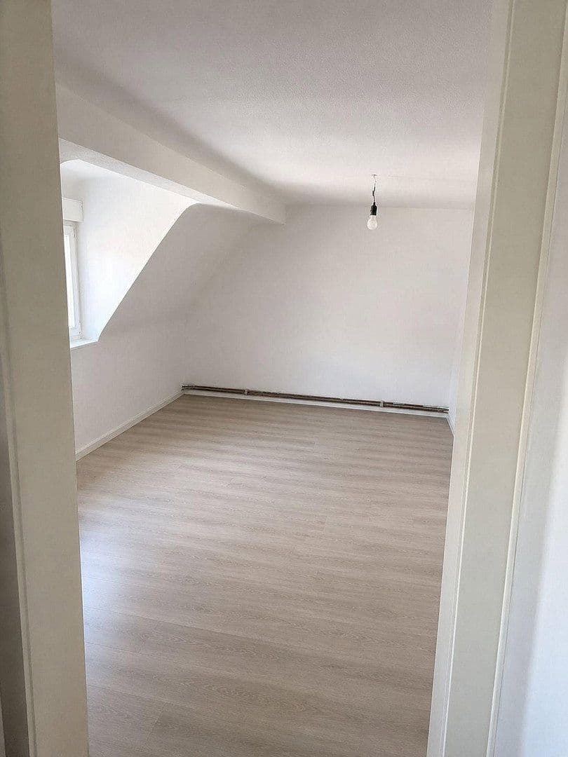 Prenájom domu 120 m², pozemok 700 m², Dettenheim, Bádensko-Wurttembersko Prenájom domu 120 m², pozemok 700 m², Dettenheim, Bádensko-Wurttembersko