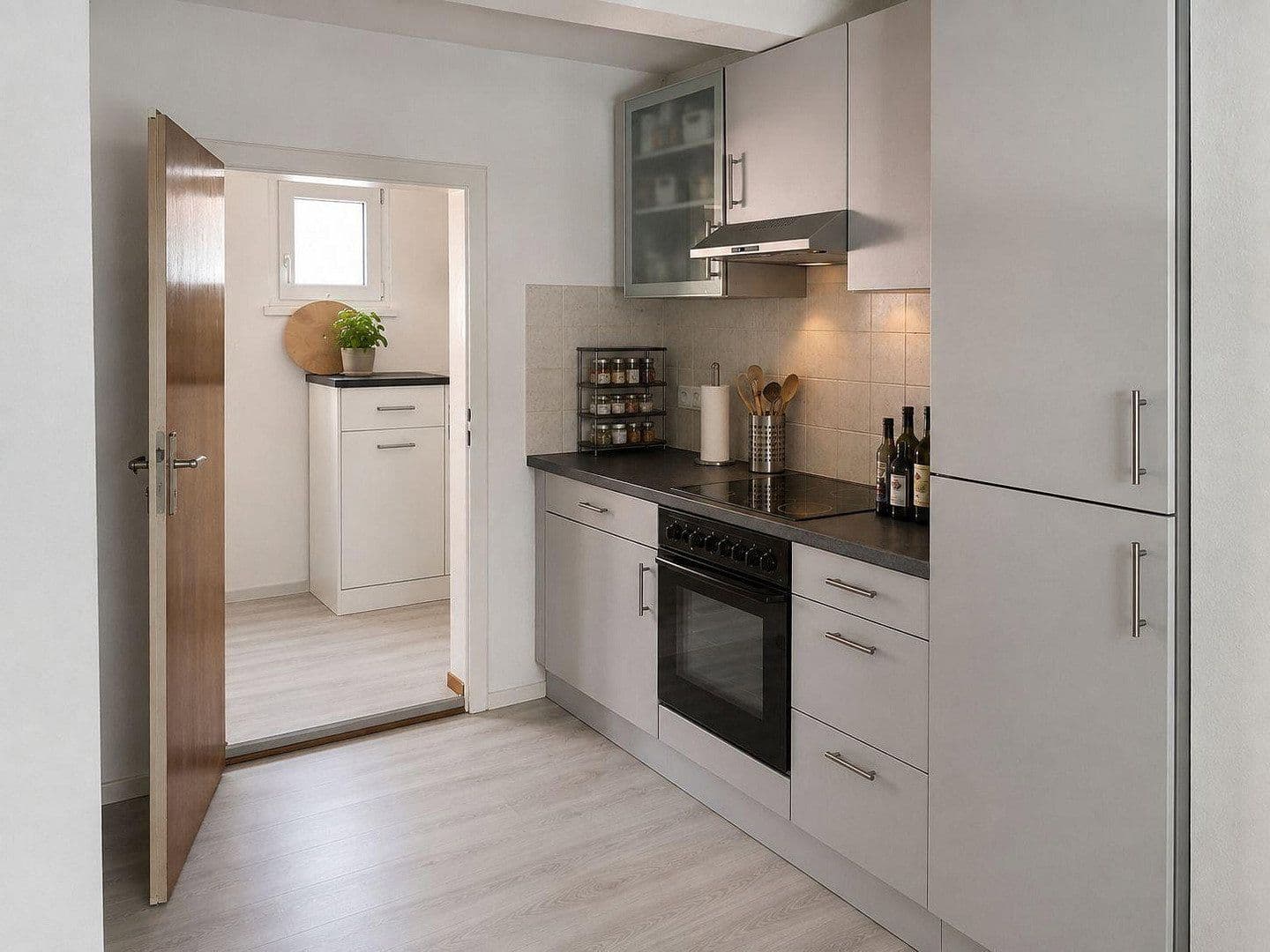 Prenájom domu 120 m², pozemok 700 m², Dettenheim, Bádensko-Wurttembersko Prenájom domu 120 m², pozemok 700 m², Dettenheim, Bádensko-Wurttembersko