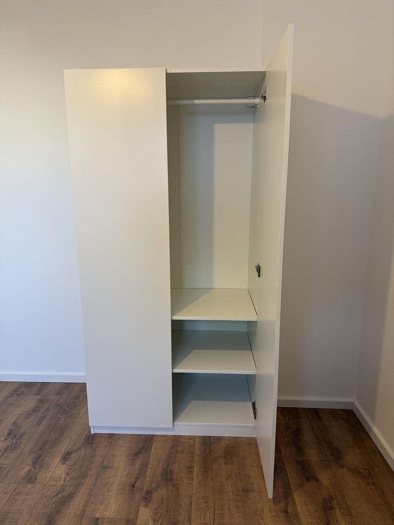 Prenájom bytu 2-izbový 59 m², Heinrichstraße 96, Darmstadt, Hesensko Prenájom bytu 2-izbový 59 m², Heinrichstraße 96, Darmstadt, Hesensko