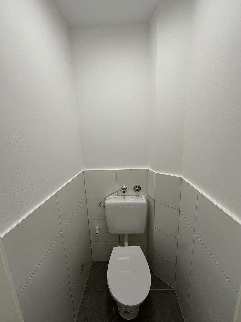 Prenájom bytu 2-izbový 45 m², Welserstr. 6, Nürnberg, Bavorsko Prenájom bytu 2-izbový 45 m², Welserstr. 6, Nürnberg, Bavorsko