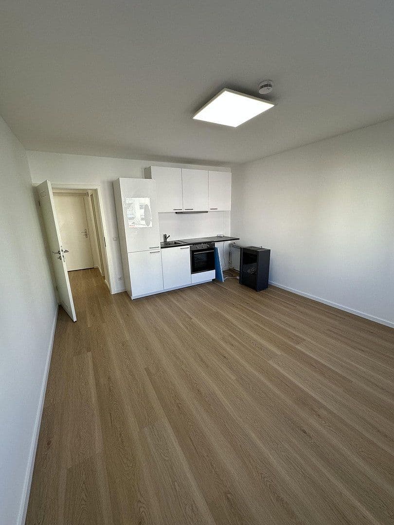 Prenájom bytu 2-izbový 45 m², Welserstr. 6, Nürnberg, Bavorsko Prenájom bytu 2-izbový 45 m², Welserstr. 6, Nürnberg, Bavorsko