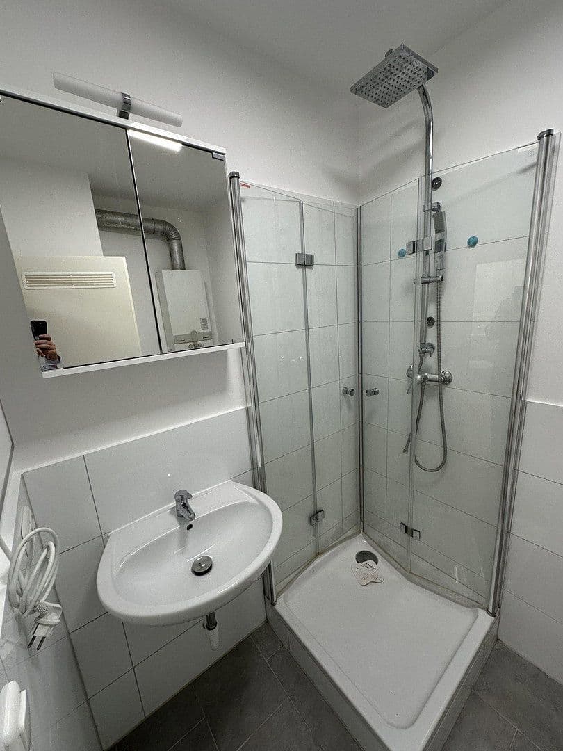 Prenájom bytu 2-izbový 45 m², Welserstr. 6, Nürnberg, Bavorsko Prenájom bytu 2-izbový 45 m², Welserstr. 6, Nürnberg, Bavorsko