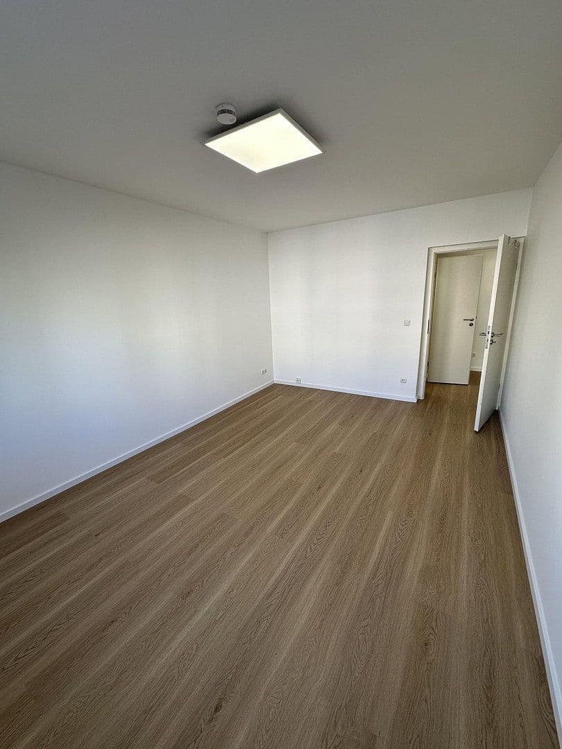 Prenájom bytu 2-izbový 45 m², Welserstr. 6, Nürnberg, Bavorsko Prenájom bytu 2-izbový 45 m², Welserstr. 6, Nürnberg, Bavorsko