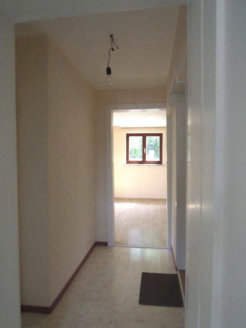 Prenájom bytu 2-izbový 50 m², Böblingen, Bádensko-Wurttembersko Prenájom bytu 2-izbový 50 m², Böblingen, Bádensko-Wurttembersko
