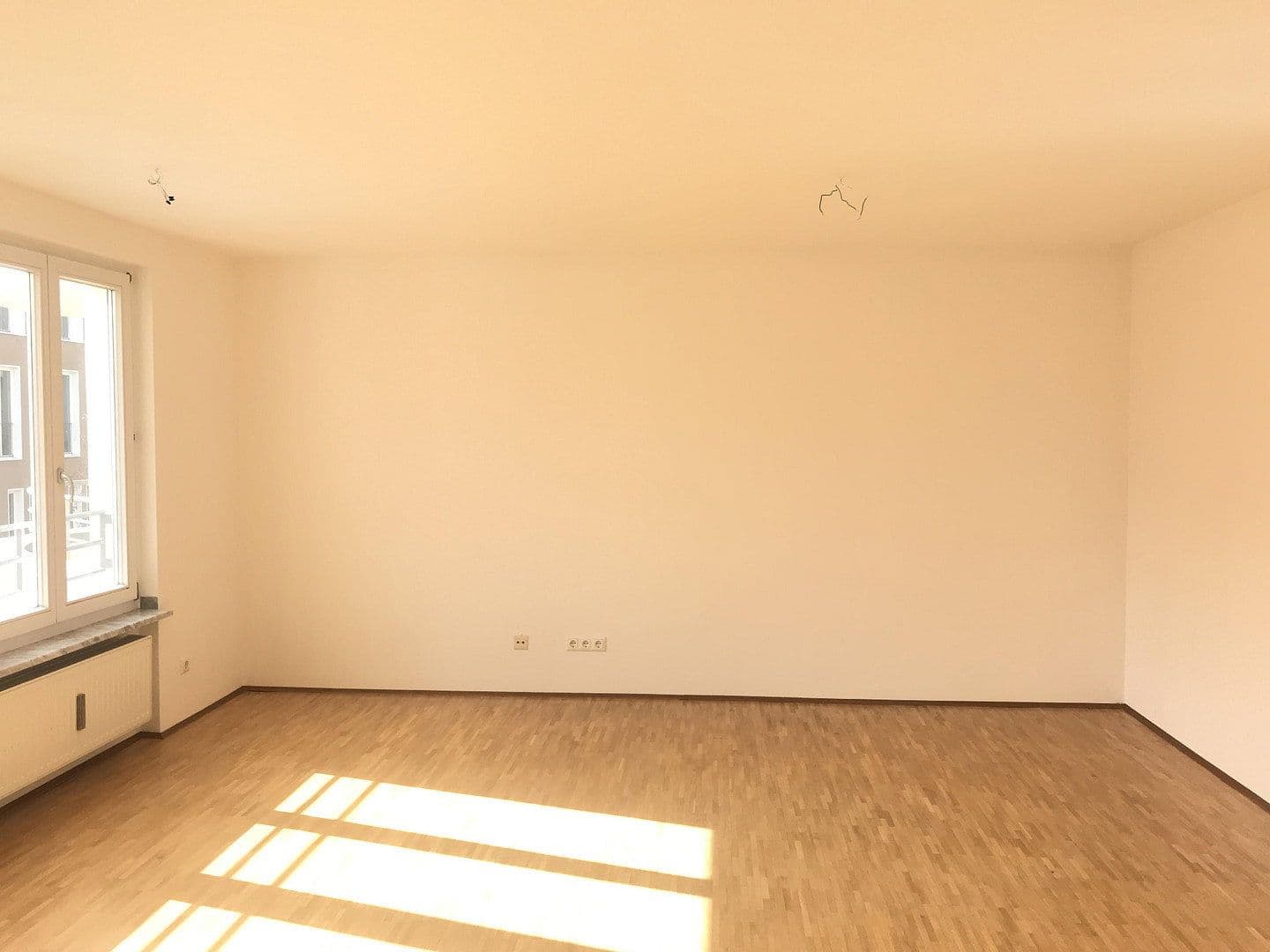 Prenájom bytu 2-izbový 65 m², München, Bavorsko Prenájom bytu 2-izbový 65 m², München, Bavorsko