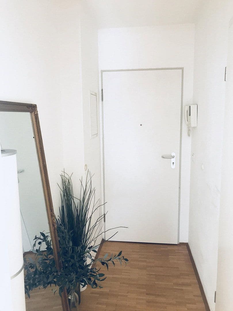 Prenájom bytu 2-izbový 65 m², München, Bavorsko Prenájom bytu 2-izbový 65 m², München, Bavorsko