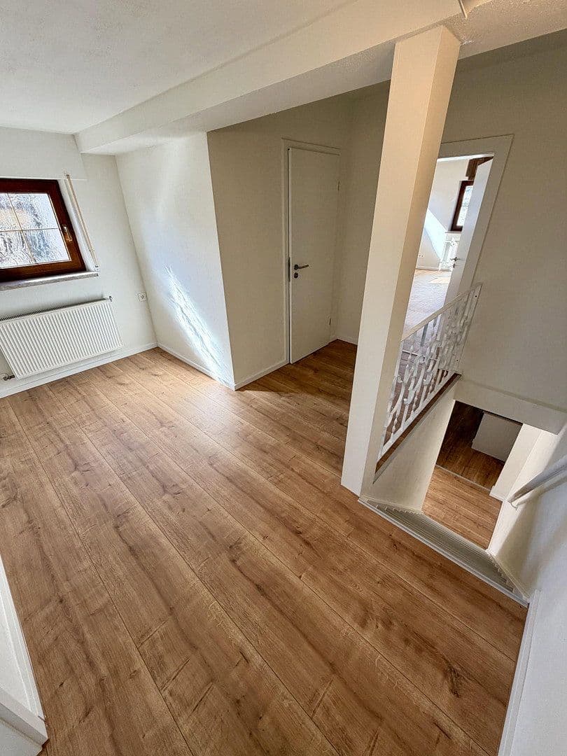 Predaj domu 100 m², pozemok 477 m², Zirndorf, Bavorsko Predaj domu 100 m², pozemok 477 m², Zirndorf, Bavorsko
