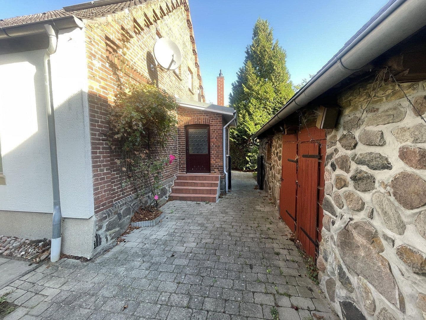 Predaj domu 295 m², pozemok 3.770 m², Ganzlin, Meklenbursko-Predpomoransko Predaj domu 295 m², pozemok 3.770 m², Ganzlin, Meklenbursko-Predpomoransko