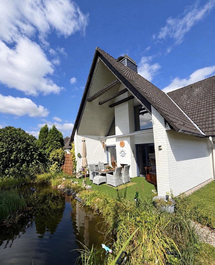 Predaj domu 430 m², pozemok 1.100 m², Güster, Šlezvicko-Holštajnsko Predaj domu 430 m², pozemok 1.100 m², Güster, Šlezvicko-Holštajnsko