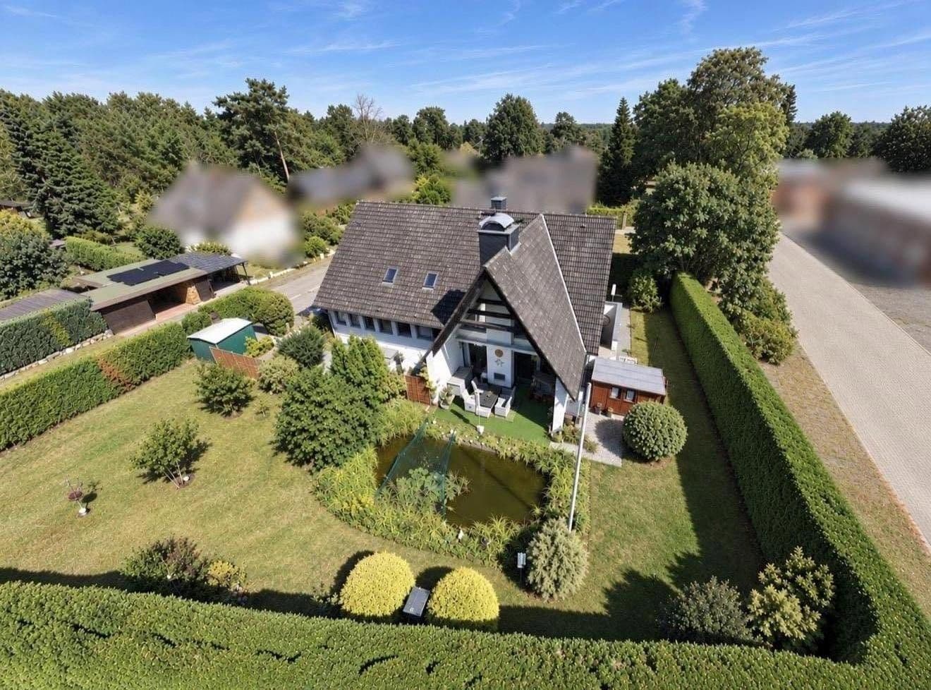 Predaj domu 430 m², pozemok 1.100 m², Güster, Šlezvicko-Holštajnsko Predaj domu 430 m², pozemok 1.100 m², Güster, Šlezvicko-Holštajnsko