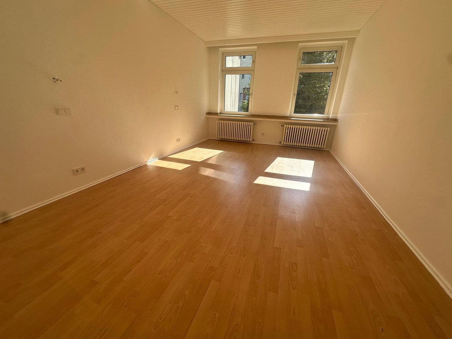 Prenájom bytu 3-izbový 86 m², Wuppertal, Severné Porýnie - Westfálsko Prenájom bytu 3-izbový 86 m², Wuppertal, Severné Porýnie - Westfálsko