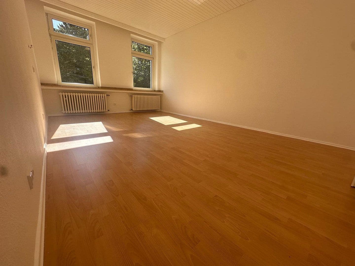 Prenájom bytu 3-izbový 86 m², Wuppertal, Severné Porýnie - Westfálsko Prenájom bytu 3-izbový 86 m², Wuppertal, Severné Porýnie - Westfálsko