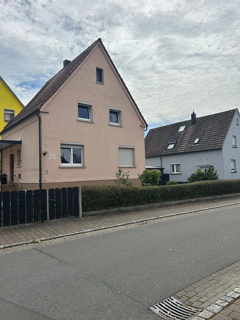 Prenájom domu 102 m², pozemok 322 m², Bad Friedrichshall, Bádensko-Wurttembersko Prenájom domu 102 m², pozemok 322 m², Bad Friedrichshall, Bádensko-Wurttembersko