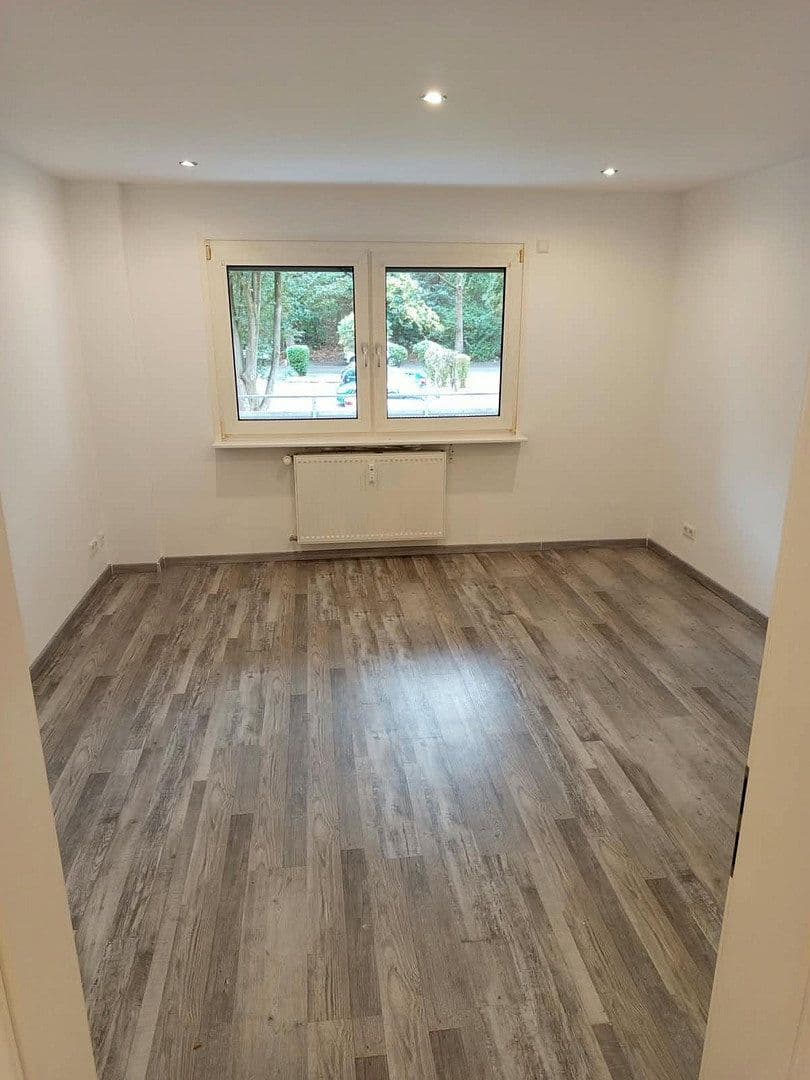 Prenájom bytu 4-izbový 97 m², Kastanienallee 2, Offenburg, Bádensko-Wurttembersko Prenájom bytu 4-izbový 97 m², Kastanienallee 2, Offenburg, Bádensko-Wurttembersko