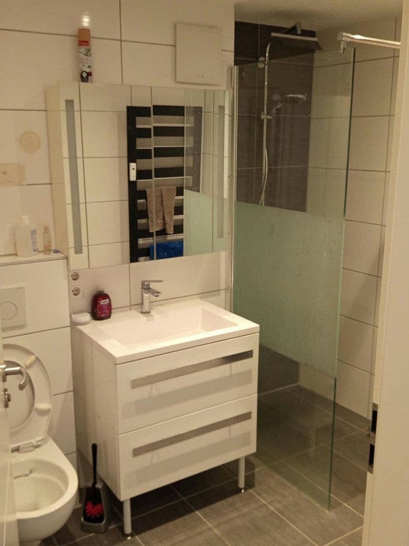 Prenájom bytu 4-izbový 97 m², Kastanienallee 2, Offenburg, Bádensko-Wurttembersko Prenájom bytu 4-izbový 97 m², Kastanienallee 2, Offenburg, Bádensko-Wurttembersko