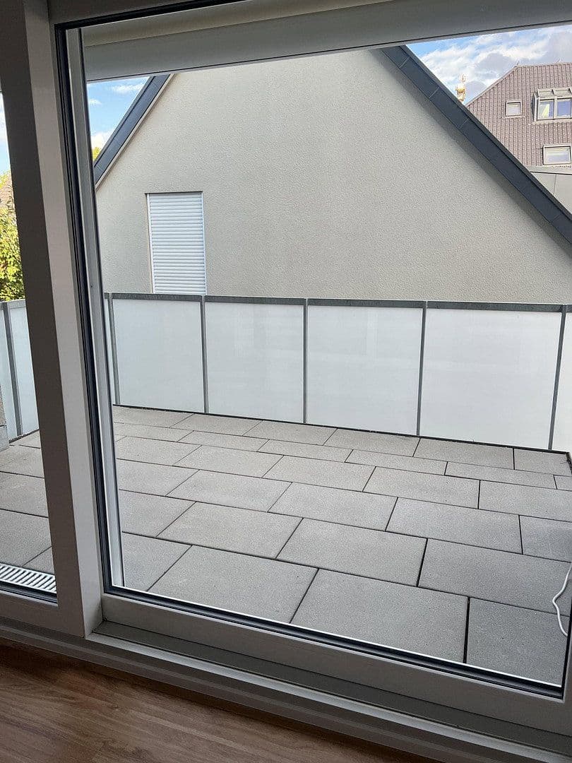 Prenájom bytu 5-izbový 102 m², Moltkestraße 69/1, Heilbronn, Bádensko-Wurttembersko Prenájom bytu 5-izbový 102 m², Moltkestraße 69/1, Heilbronn, Bádensko-Wurttembersko