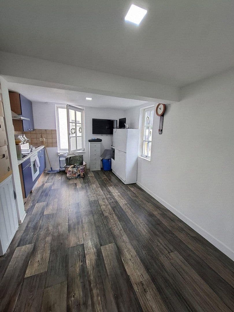 Prenájom bytu 2-izbový 28 m², Asbach, Porýnie-Falcko Prenájom bytu 2-izbový 28 m², Asbach, Porýnie-Falcko