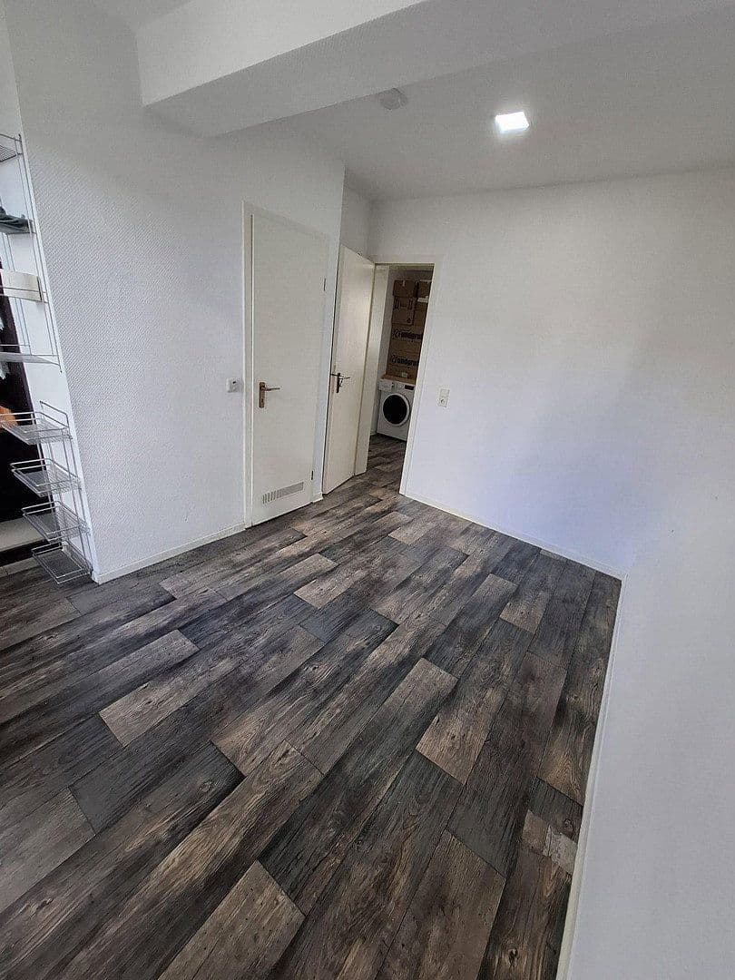 Prenájom bytu 2-izbový 28 m², Asbach, Porýnie-Falcko Prenájom bytu 2-izbový 28 m², Asbach, Porýnie-Falcko