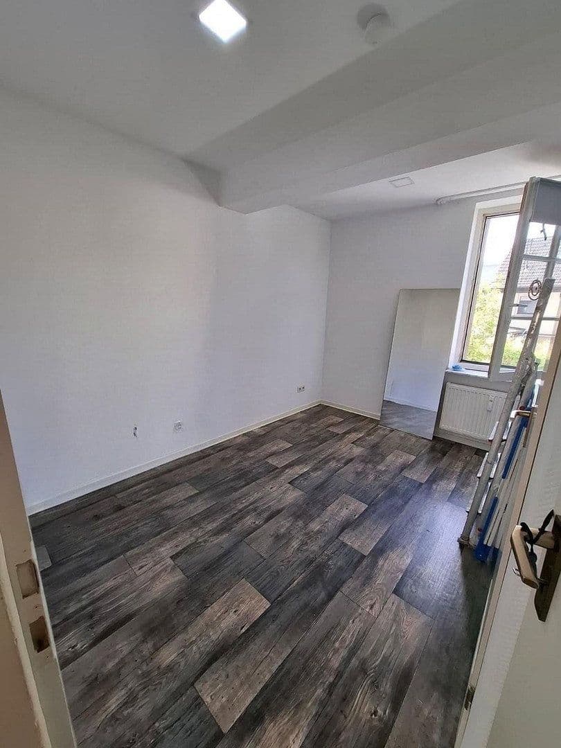 Prenájom bytu 2-izbový 28 m², Asbach, Porýnie-Falcko Prenájom bytu 2-izbový 28 m², Asbach, Porýnie-Falcko