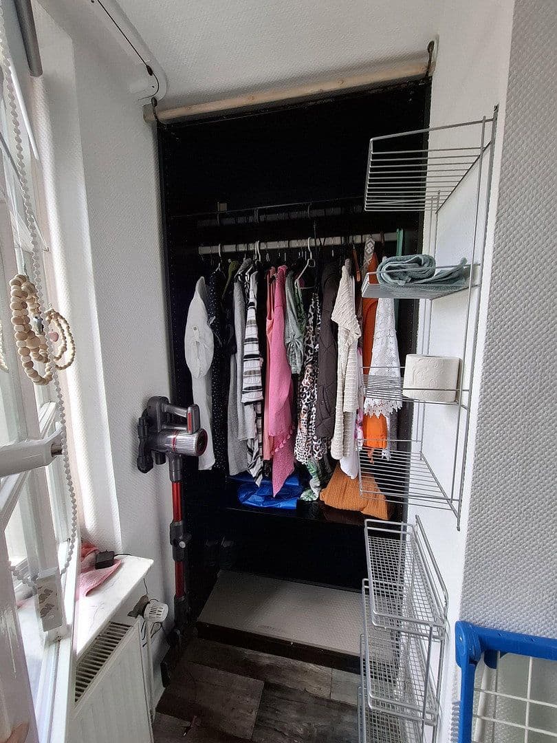 Prenájom bytu 2-izbový 28 m², Asbach, Porýnie-Falcko Prenájom bytu 2-izbový 28 m², Asbach, Porýnie-Falcko