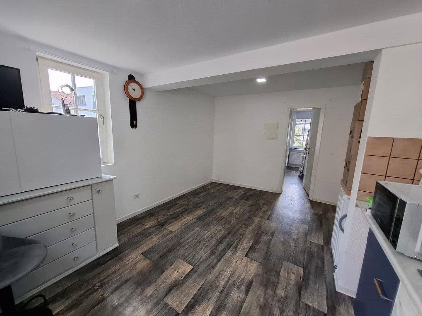 Prenájom bytu 2-izbový 28 m², Asbach, Porýnie-Falcko Prenájom bytu 2-izbový 28 m², Asbach, Porýnie-Falcko