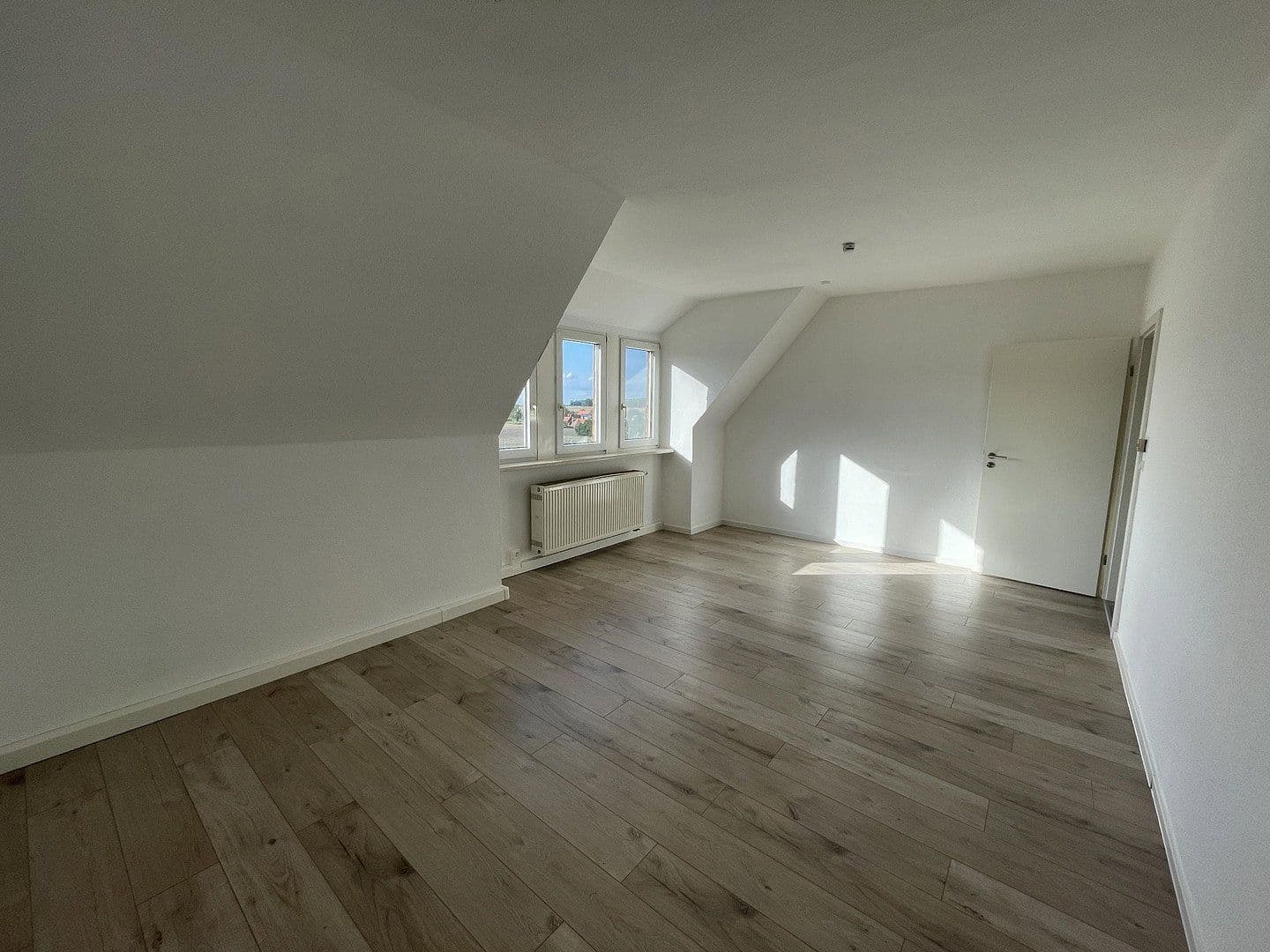 Prenájom bytu 3-izbový 80 m², Siedlung 21a, Geithain, Sasko Prenájom bytu 3-izbový 80 m², Siedlung 21a, Geithain, Sasko