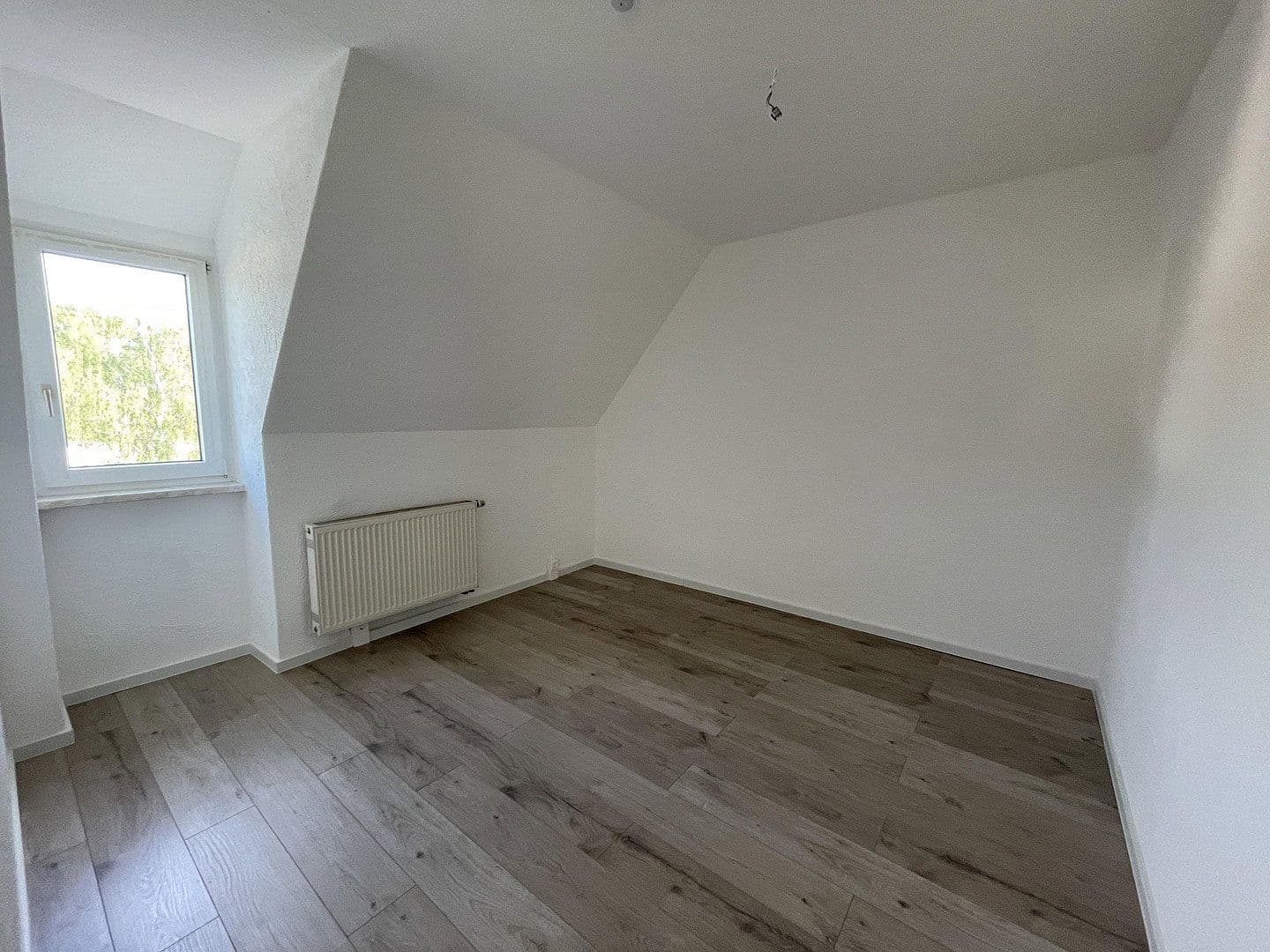 Prenájom bytu 3-izbový 80 m², Siedlung 21a, Geithain, Sasko Prenájom bytu 3-izbový 80 m², Siedlung 21a, Geithain, Sasko