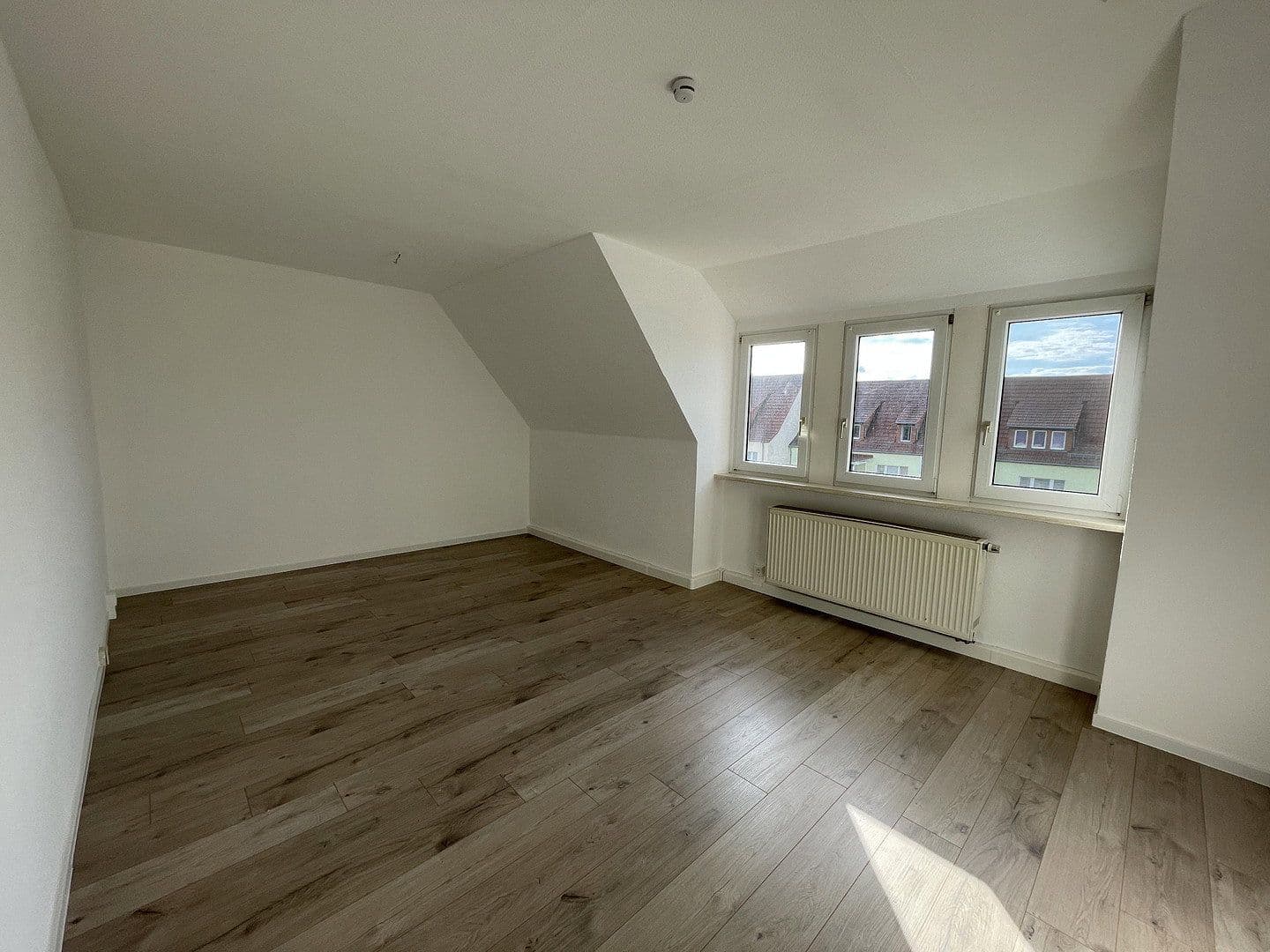 Prenájom bytu 3-izbový 80 m², Siedlung 21a, Geithain, Sasko Prenájom bytu 3-izbový 80 m², Siedlung 21a, Geithain, Sasko