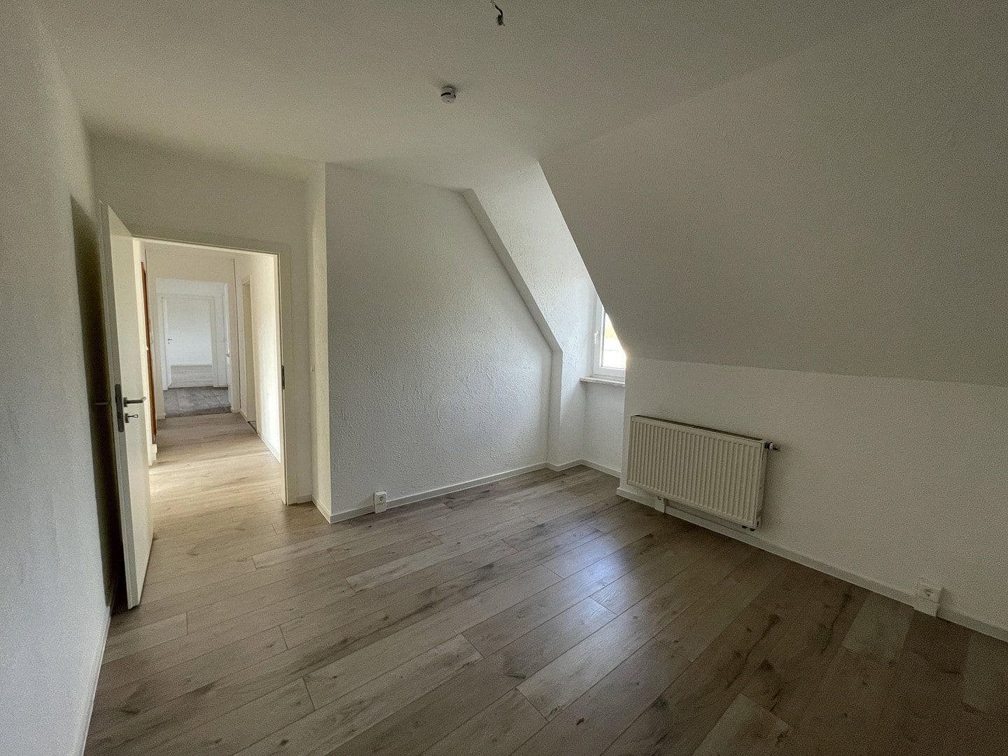 Prenájom bytu 3-izbový 80 m², Siedlung 21a, Geithain, Sasko Prenájom bytu 3-izbový 80 m², Siedlung 21a, Geithain, Sasko