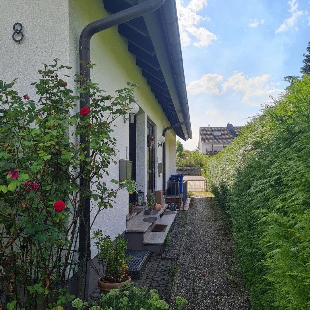 Prenájom bytu 5-izbový 135 m², Alzenau, Bavorsko Prenájom bytu 5-izbový 135 m², Alzenau, Bavorsko