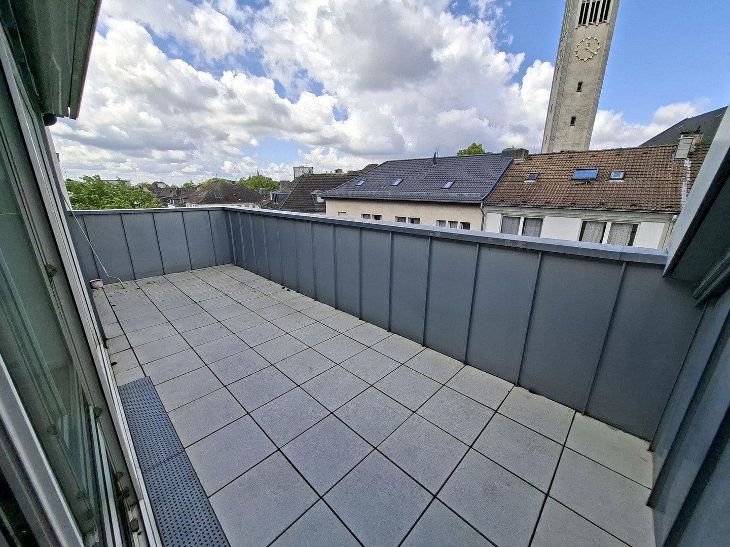Prenájom bytu 3-izbový 82 m², Haupstr. 48, Solingen, Severné Porýnie - Westfálsko Prenájom bytu 3-izbový 82 m², Haupstr. 48, Solingen, Severné Porýnie - Westfálsko