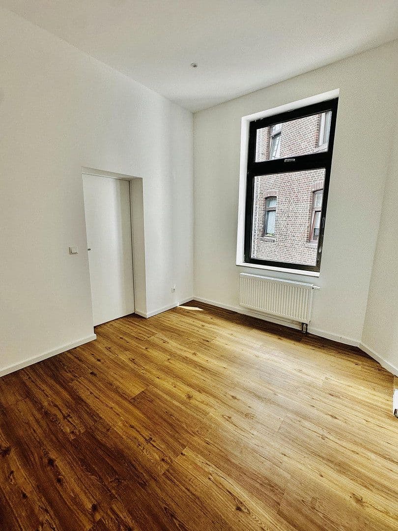 Predaj bytu 4-izbový 85 m², Adalbertsteinweg 204, Aachen, Severné Porýnie - Westfálsko Predaj bytu 4-izbový 85 m², Adalbertsteinweg 204, Aachen, Severné Porýnie - Westfálsko