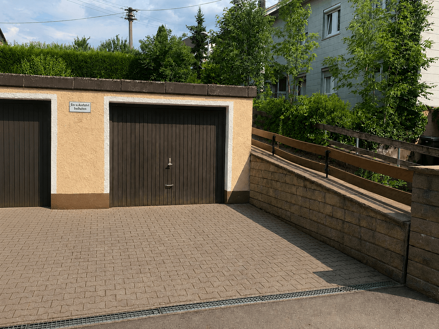 Prenájom bytu 3-izbový 100 m², Sindelfingen, Bádensko-Wurttembersko Prenájom bytu 3-izbový 100 m², Sindelfingen, Bádensko-Wurttembersko