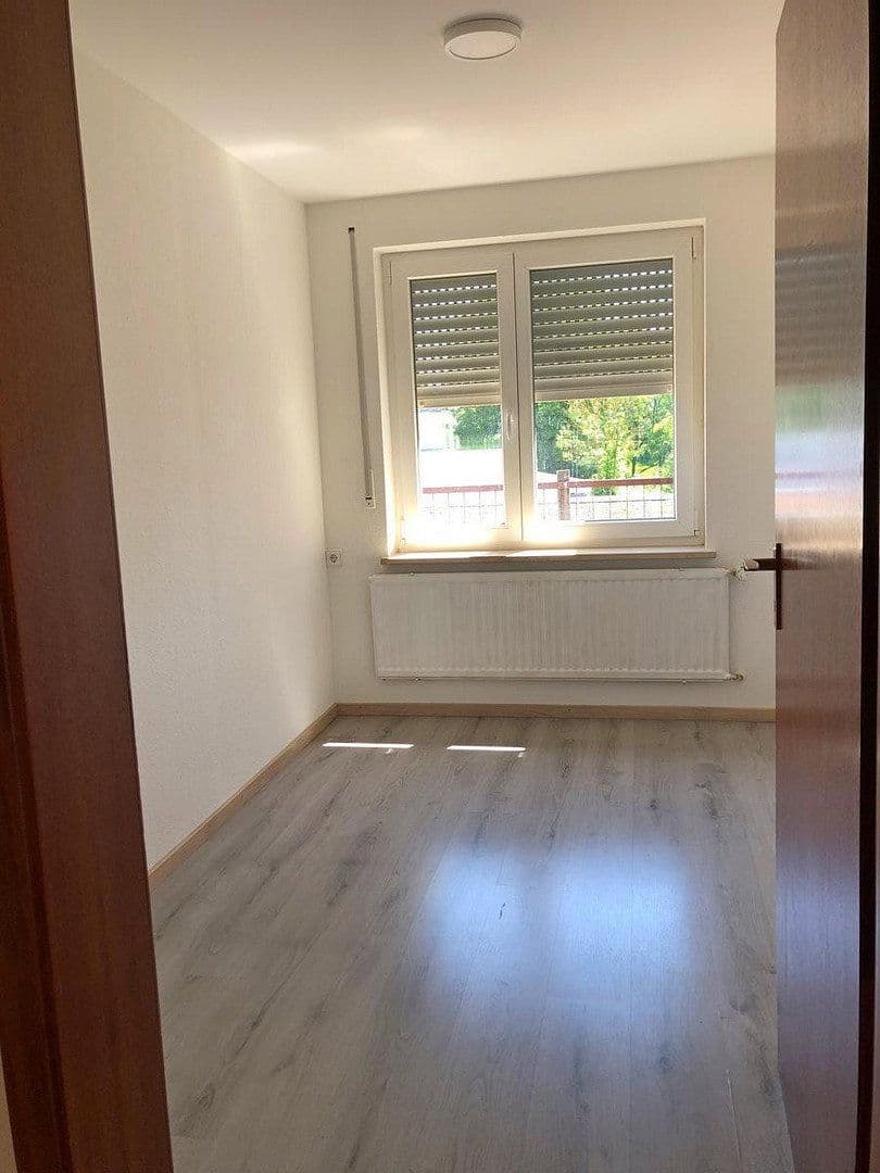 Prenájom bytu 4-izbový 133 m², Plieningen, Bádensko-Wurttembersko Prenájom bytu 4-izbový 133 m², Plieningen, Bádensko-Wurttembersko