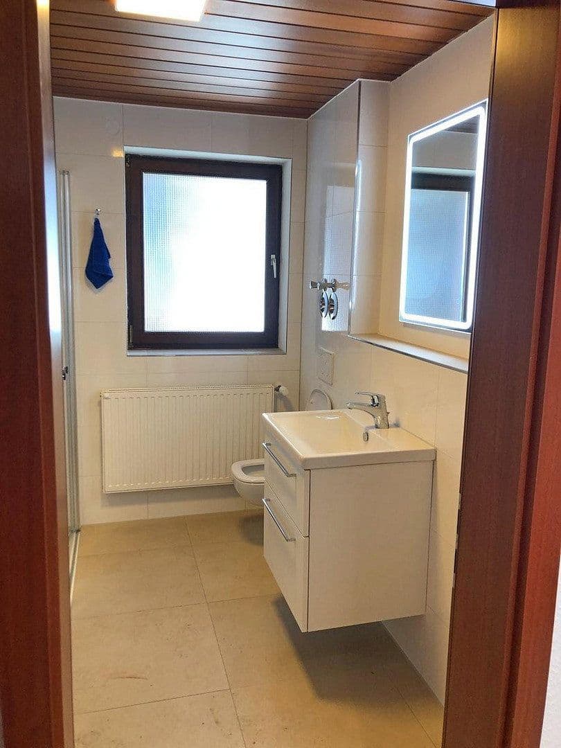 Prenájom bytu 4-izbový 133 m², Plieningen, Bádensko-Wurttembersko Prenájom bytu 4-izbový 133 m², Plieningen, Bádensko-Wurttembersko