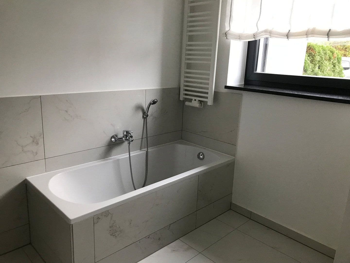 Predaj bytu 3-izbový 145 m², Nackenheim, Porýnie-Falcko Predaj bytu 3-izbový 145 m², Nackenheim, Porýnie-Falcko