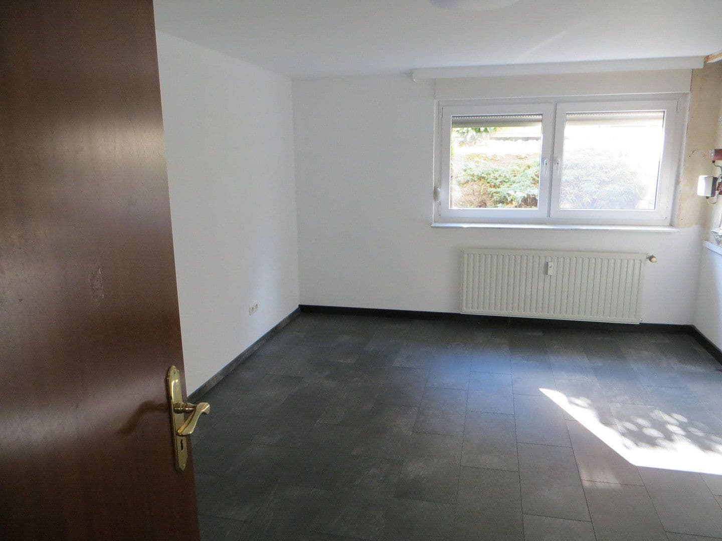 Prenájom bytu 3-izbový 130 m², Bottrop, Severné Porýnie - Westfálsko Prenájom bytu 3-izbový 130 m², Bottrop, Severné Porýnie - Westfálsko