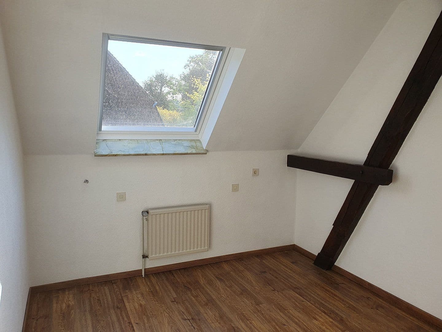 Predaj domu 65 m², pozemok 120 m², Alte Dorfstr., Faßberg, Dolné Sasko Predaj domu 65 m², pozemok 120 m², Alte Dorfstr., Faßberg, Dolné Sasko